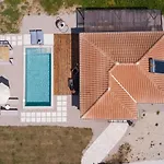 Villa Kalligoni וילה *