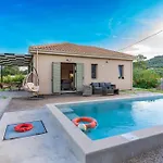 Villa Kalligoni וילה